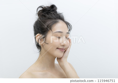 年輕女子美麗肖像 年輕女子美麗肖像 115946751
