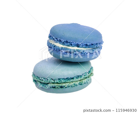 macaroon isolated on the white background 115946930