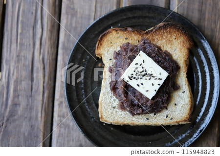 Natural yeast bread toast with bean paste and butter 115948823