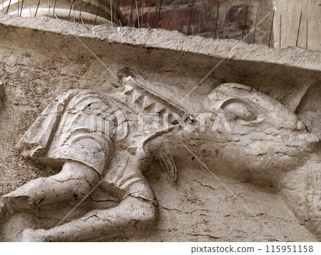 Verona dome cathedral church exterior sculptures detail. Romanesque sculpture attributed to the workshop of Veronese sculptor Brioloto Verona dome cathedral church exterior sculptures detail. Romanesque sculpture attributed to the workshop of Veronese sculptor Brioloto 115951158