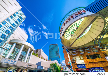 日本橫濱市六月的城市景觀。上大岡站等的景色=第3 115959271
