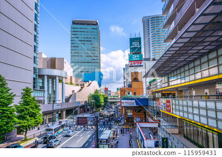 日本橫濱市六月的城市景觀。上大岡站等的景色=第3 115959431