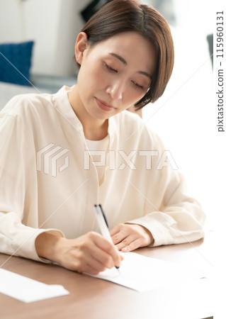 寫信的女人 115960131