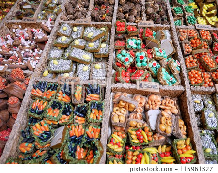 Christmas street in the old town of Naples Food model props (Naples, Italy) 115961327