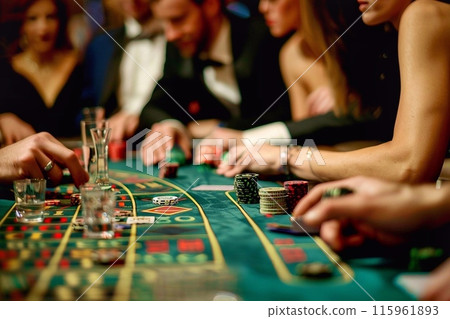 Croupier playing roulette in casino. Gambling concept. 115961893