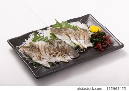 [From Tottori Prefecture] Barracuda (sashimi, grilled) 115963455