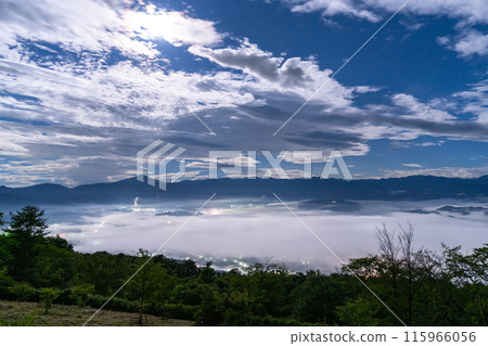 <Saitama Prefecture> Chichibu's Great Sea of Clouds and Moonlit Night <Saitama Prefecture> Chichibu's Great Sea of Clouds and Moonlit Night 115966056