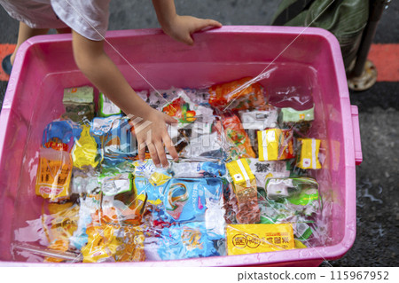 中國，鬼節，福都，儀式，飲料，冰塊，中國，鬼節，普渡，祭祀，飲料，冰淇淋 115967952