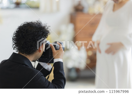 Maternity wedding image 115967996