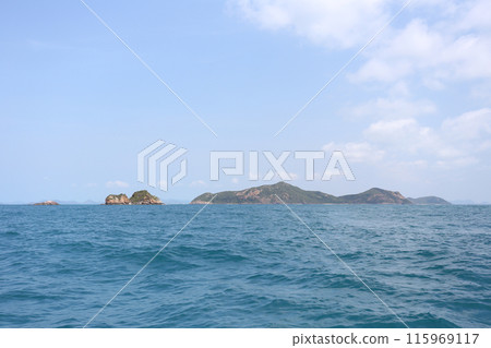 View of Samae San island and sea in the daytime. View of Samae San island and sea in the daytime. 115969117