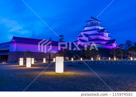 日本賞櫻勝地百選:福島鶴雅城(會津若松城)夜間櫻花點燈 日本賞櫻勝地百選:福島鶴雅城(會津若松城)夜間櫻花點燈 115974581