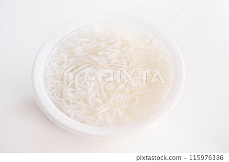 Packed tofu noodles 115976386