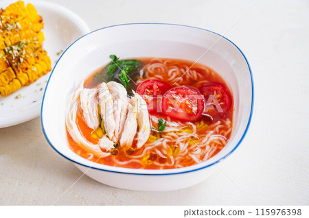 西班牙涼菜湯風格 115976398