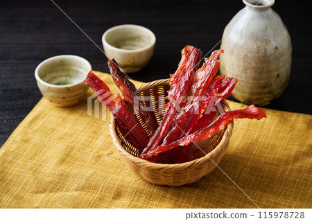 北海道產的鮭魚鳥羽 北海道產的鮭魚鳥羽 115978728