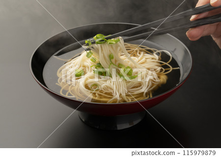 Put noodles in, Nyumen, Boiled noodles, Hashiage, Lift with chopsticks Put noodles in, Nyumen, Boiled noodles, Hashiage, Lift with chopsticks 115979879