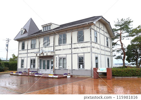 敦賀鐵道博物館：舊敦賀港車站大樓（福井縣敦賀市） 115981816