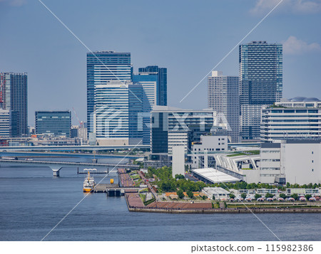 Tokyo cityscape as seen from Rainbow Bridge (Toyosu area) 115982386