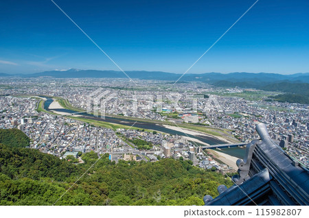 [Gifu Castle] A grand panorama from the castle tower observation deck 115982807