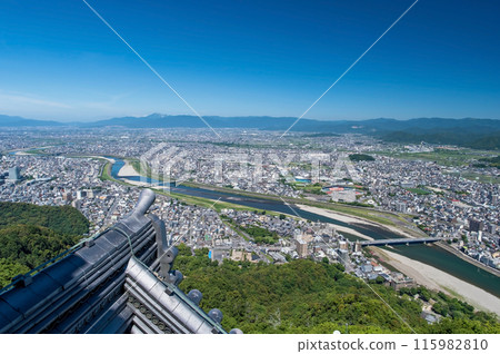 [Gifu Castle] A grand panorama from the castle tower observation deck 115982810