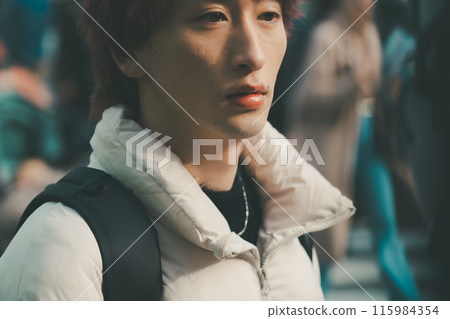male, man, crossing 115984354