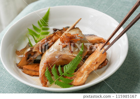 Boiled Amberjack Head Boiled Amberjack Head 115985167