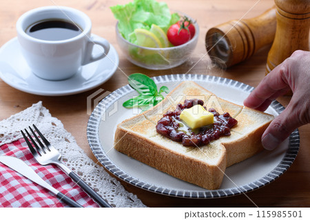 An butter toast 115985501