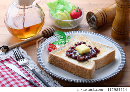 An butter toast 115985514