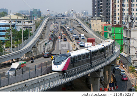 泰國曼谷的交通系統 MRT 粉紅線 115986227