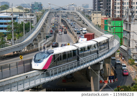 泰國曼谷的交通系統 MRT 粉紅線 115986228