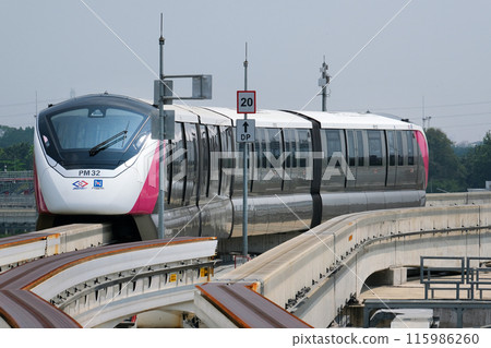 泰國曼谷的交通系統 MRT 粉紅線 115986260