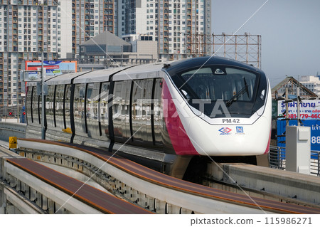 泰國曼谷的交通系統 MRT 粉紅線 115986271