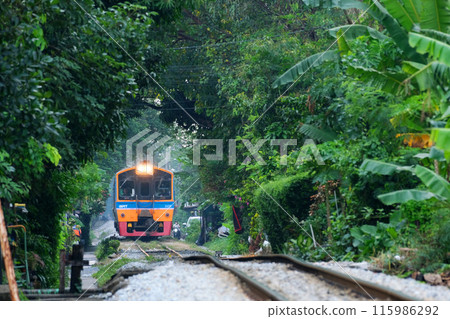 Trains on the Maeklong Line (Mahachai Line) of the State Railway of Thailand 115986292