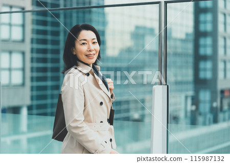事業女性 商務女性 商界女性 115987132