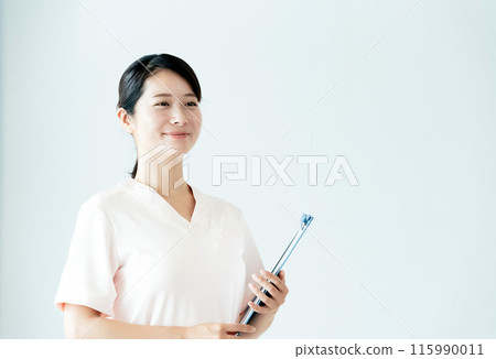 護士年輕女子 115990011