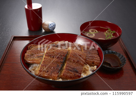 Kansai-style eel bowl image Kansai-style eel bowl image 115990597
