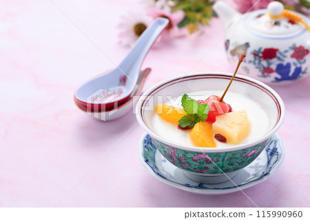 Fruits Annin tofu Fruits Annin tofu 115990960