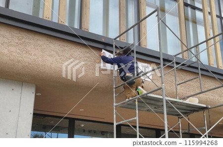 Setting up the building entrance 115994268