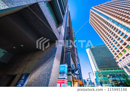 Tokyo cityscape in June. View of Nihonbashi Station entrance B0, etc. = 5th Tokyo cityscape in June. View of Nihonbashi Station entrance B0, etc. = 5th 115995198