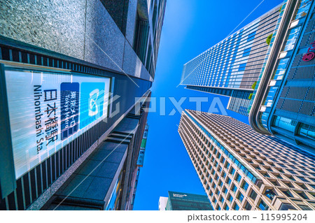 Tokyo cityscape in June. View of Nihonbashi Station entrance B0, etc. = 5th 115995204