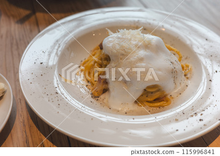 Delicious pasta 115996841