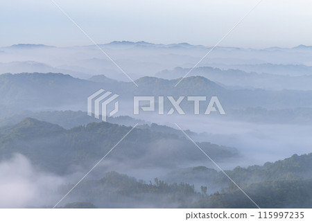 《千葉縣》雲海/九十九谷展望公園 《千葉縣》雲海/九十九谷展望公園 115997235
