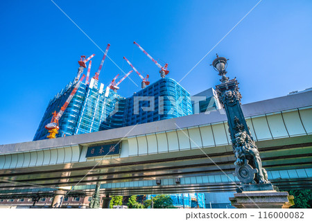 Tokyo cityscape in June. View of the redevelopment projects in Nihonbashi and Nihonbashi 1-chome (5th) Tokyo cityscape in June. View of the redevelopment projects in Nihonbashi and Nihonbashi 1-chome (5th) 116000082