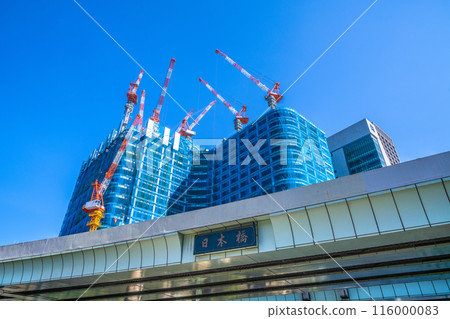 Tokyo cityscape in June. View of the redevelopment projects in Nihonbashi and Nihonbashi 1-chome (5th) Tokyo cityscape in June. View of the redevelopment projects in Nihonbashi and Nihonbashi 1-chome (5th) 116000083