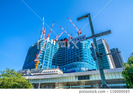 Tokyo cityscape in June. View of the redevelopment projects in Nihonbashi and Nihonbashi 1-chome (5th) 116000085