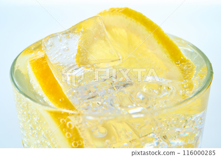 Lemon sour close-up Lemon sour close-up 116000285