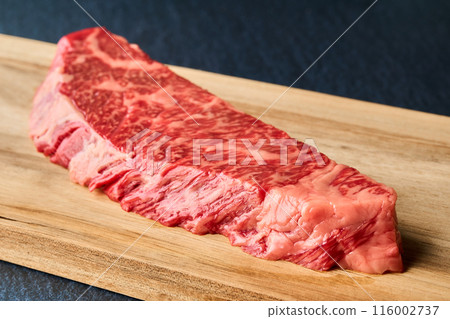 Raw beef close-up Raw beef close-up 116002737