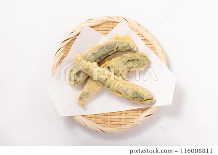 Sweet pepper tempura 116008811