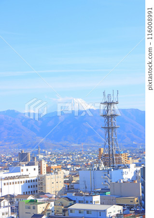 Scenery of Mt. Fuji seen from the castle tower of Kofu Castle, Kofu City, Yamanashi Prefecture 116008991