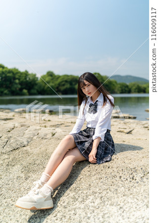 Riverside portrait 116009117