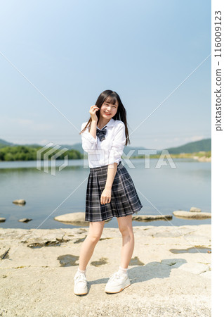 Riverside portrait 116009123